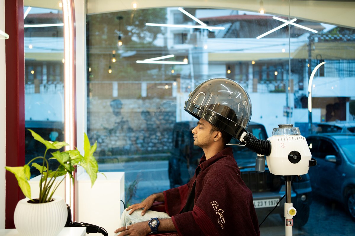 Hair wash at La Gracia