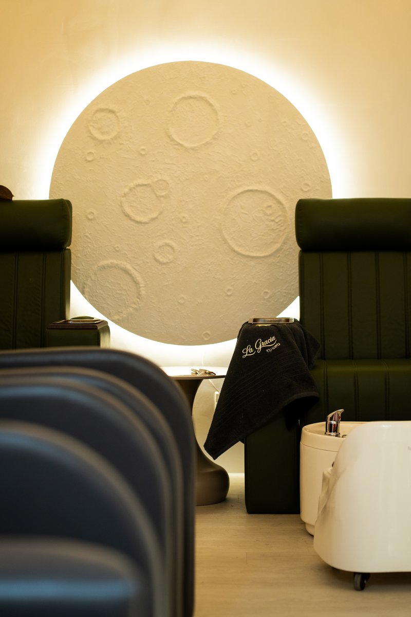 Pedicure and foot massage at La Gracia